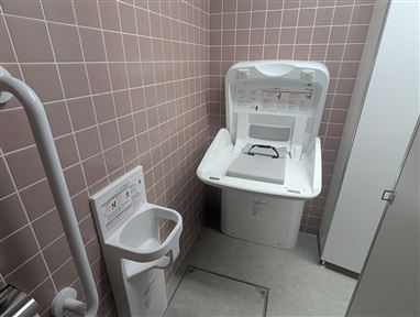 おむつ交換台